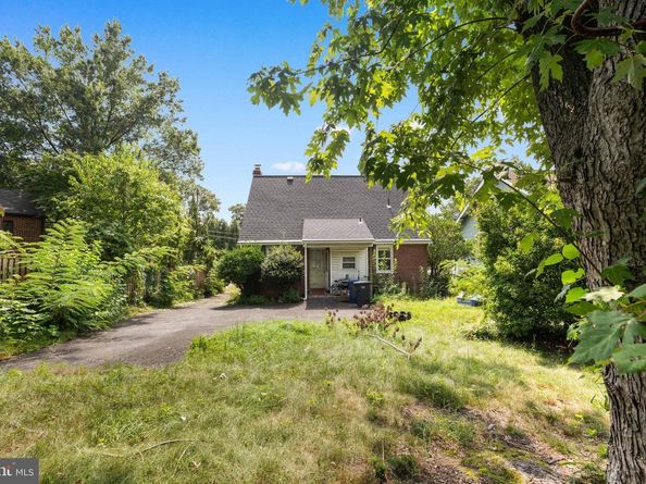 2401 Ridge Road Drive, Alexandria VA 22302