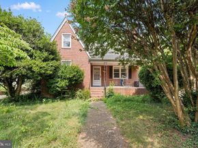 2401 Ridge Road Drive, Alexandria VA 22302