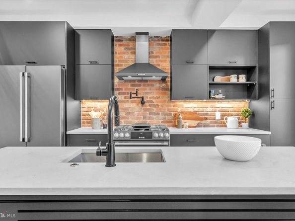 1139 N 3rd Street 10, Philadelphia PA 19123