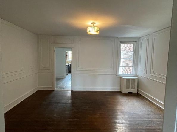 5731 Woodcrest Avenue, Philadelphia PA 19131