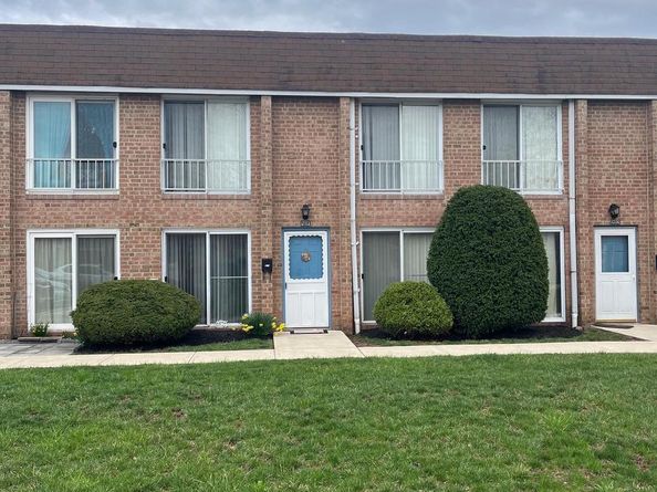 422 Brandywine Court, Warminster PA 18974