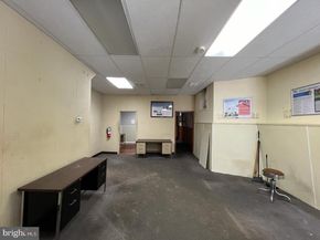 4814 N Broad Street, Philadelphia PA 19141