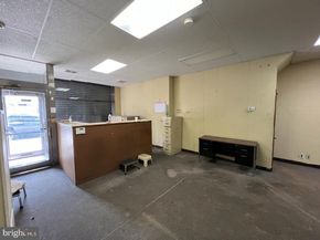 4814 N Broad Street, Philadelphia PA 19141
