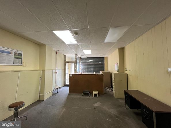 4814 N Broad Street, Philadelphia PA 19141