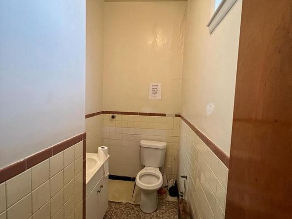 4814 N Broad Street, Philadelphia PA 19141