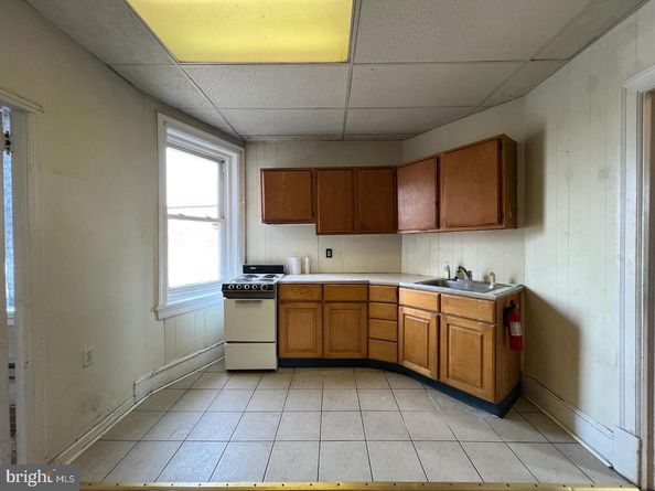 4814 N Broad Street, Philadelphia PA 19141