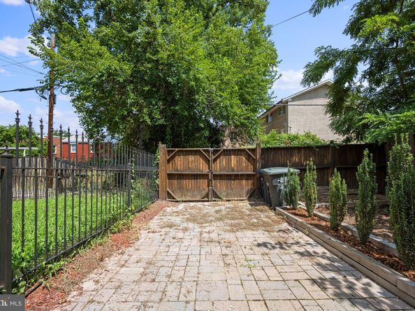 4230 Edson Place NE, Washington DC 20019