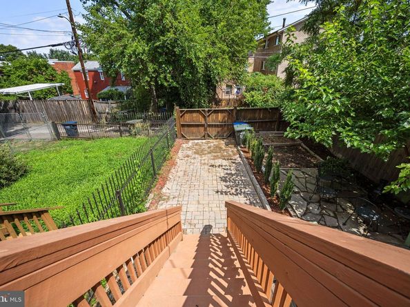 4230 Edson Place NE, Washington DC 20019