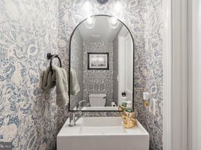 541 25TH Place NE, Washington DC 20002