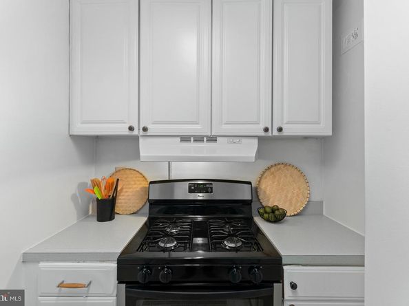 2601 Pennsylvania Avenue 952, Philadelphia PA 19130