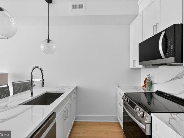 828 21st Street NE 2, Washington DC 20002
