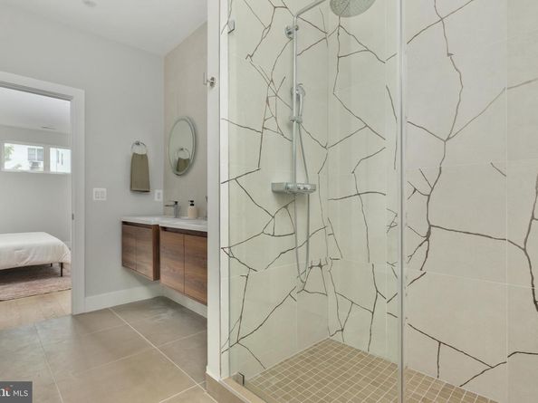 7435 Nigh Road, Falls Church VA 22043