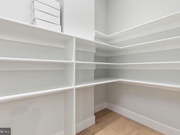 7435 Nigh Road, Falls Church VA 22043