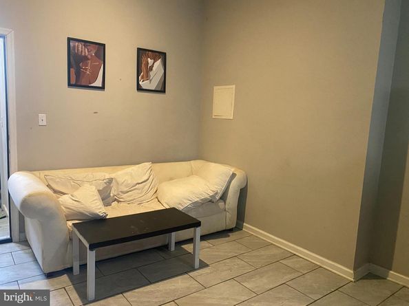 1414 S 52nd Street, Philadelphia PA 19143