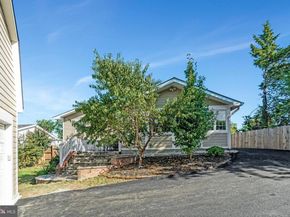 400 E Poplar Road, Sterling VA 20164