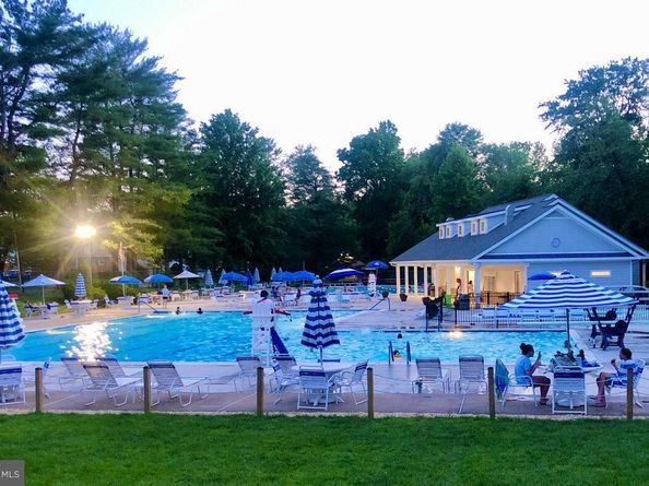 2638 Bowling Green Drive, Vienna VA 22180