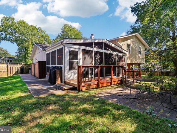 2638 Bowling Green Drive, Vienna VA 22180