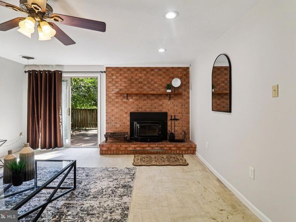 2638 Bowling Green Drive, Vienna VA 22180