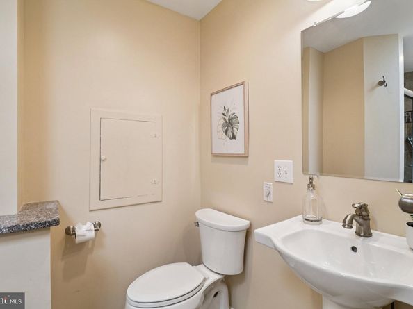 2638 Bowling Green Drive, Vienna VA 22180