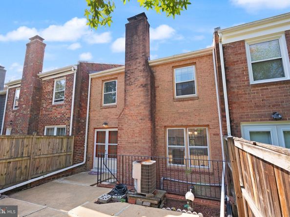 5443 Richenbacher Avenue, Alexandria VA 22304