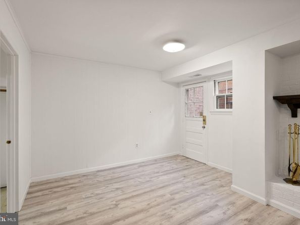 5443 Richenbacher Avenue, Alexandria VA 22304