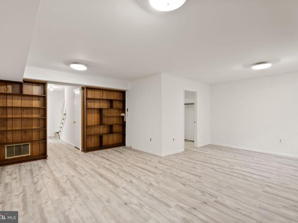 5443 Richenbacher Avenue, Alexandria VA 22304
