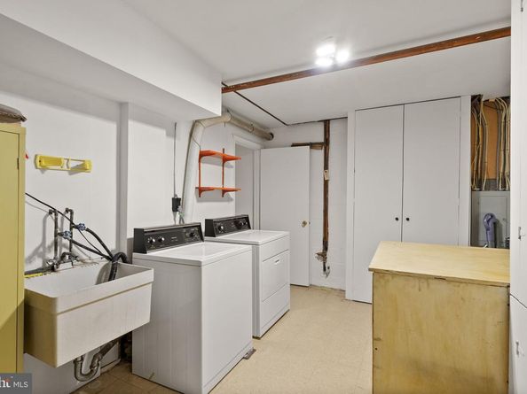 5443 Richenbacher Avenue, Alexandria VA 22304