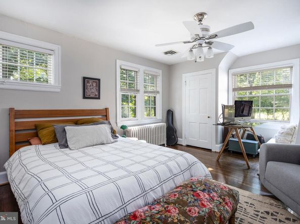 8202 Fairview Road, Elkins Park PA 19027