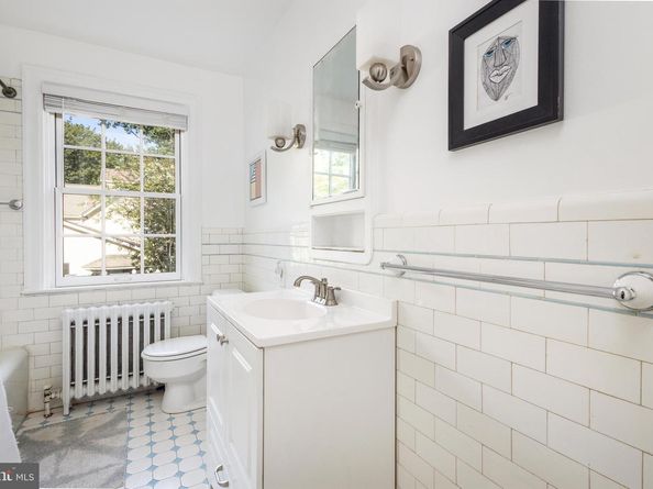 8202 Fairview Road, Elkins Park PA 19027