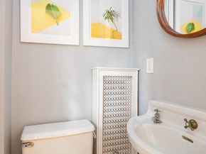 8202 Fairview Road, Elkins Park PA 19027