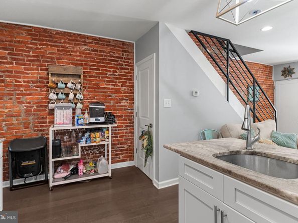2327 Gerritt Street, Philadelphia PA 19146
