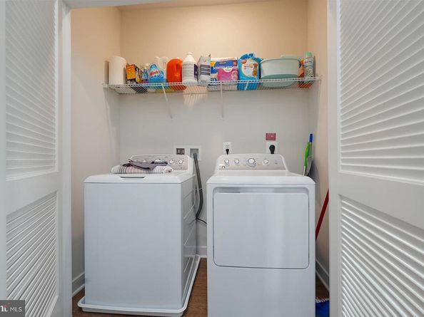 12865 Mosaic Park Way 3Y, Herndon VA 20171