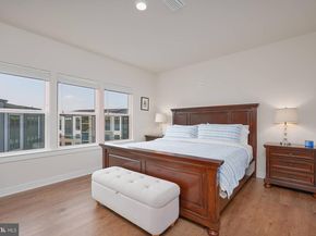 12865 Mosaic Park Way 3Y, Herndon VA 20171