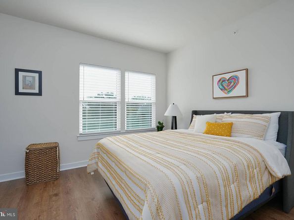 12865 Mosaic Park Way 3Y, Herndon VA 20171