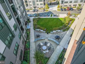 12865 Mosaic Park Way 3Y, Herndon VA 20171