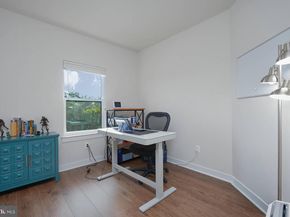 12865 Mosaic Park Way 3Y, Herndon VA 20171