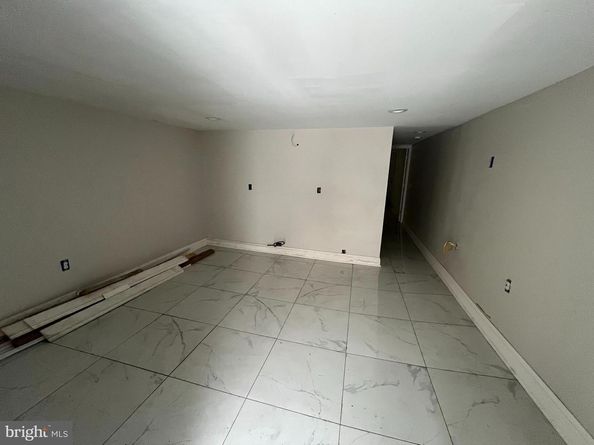 4162 N 8TH Street, Philadelphia PA 19140