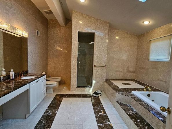 6204 Lenox Road, Bethesda MD 20817