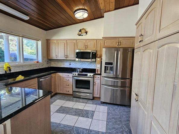 6204 Lenox Road, Bethesda MD 20817