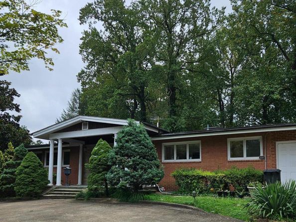 6204 Lenox Road, Bethesda MD 20817