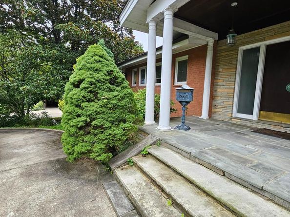 6204 Lenox Road, Bethesda MD 20817