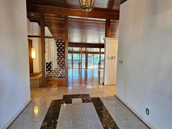 6204 Lenox Road, Bethesda MD 20817