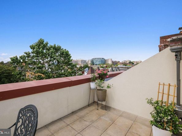 1701 18TH Street NW 401, Washington DC 20009