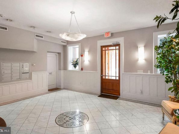 1701 18TH Street NW 401, Washington DC 20009