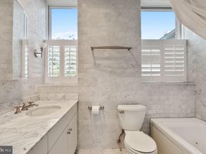 1701 18TH Street NW 401, Washington DC 20009