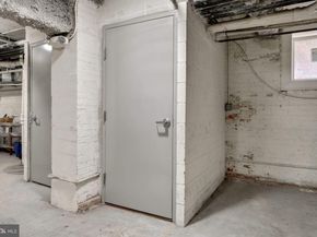 1701 18TH Street NW 401, Washington DC 20009