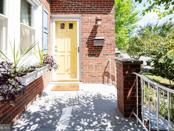 3711 16TH Street S, Arlington VA 22204