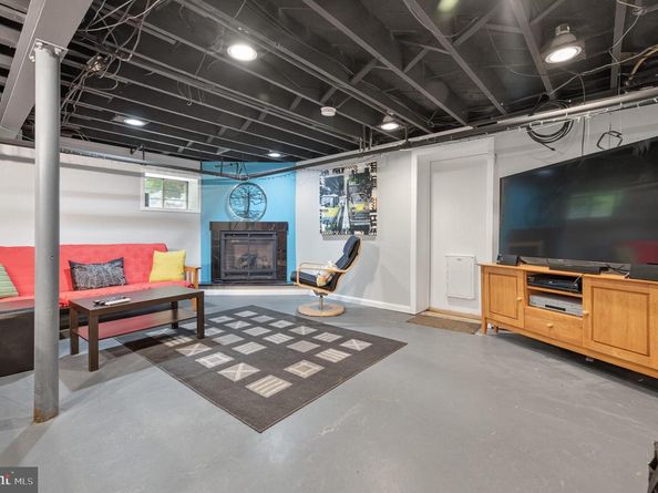 3711 16TH Street S, Arlington VA 22204