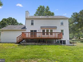 1929 E Beech Road, Sterling VA 20164