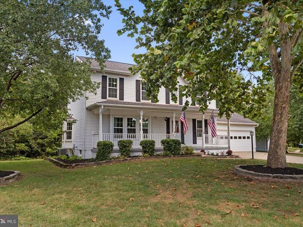 1929 E Beech Road, Sterling VA 20164